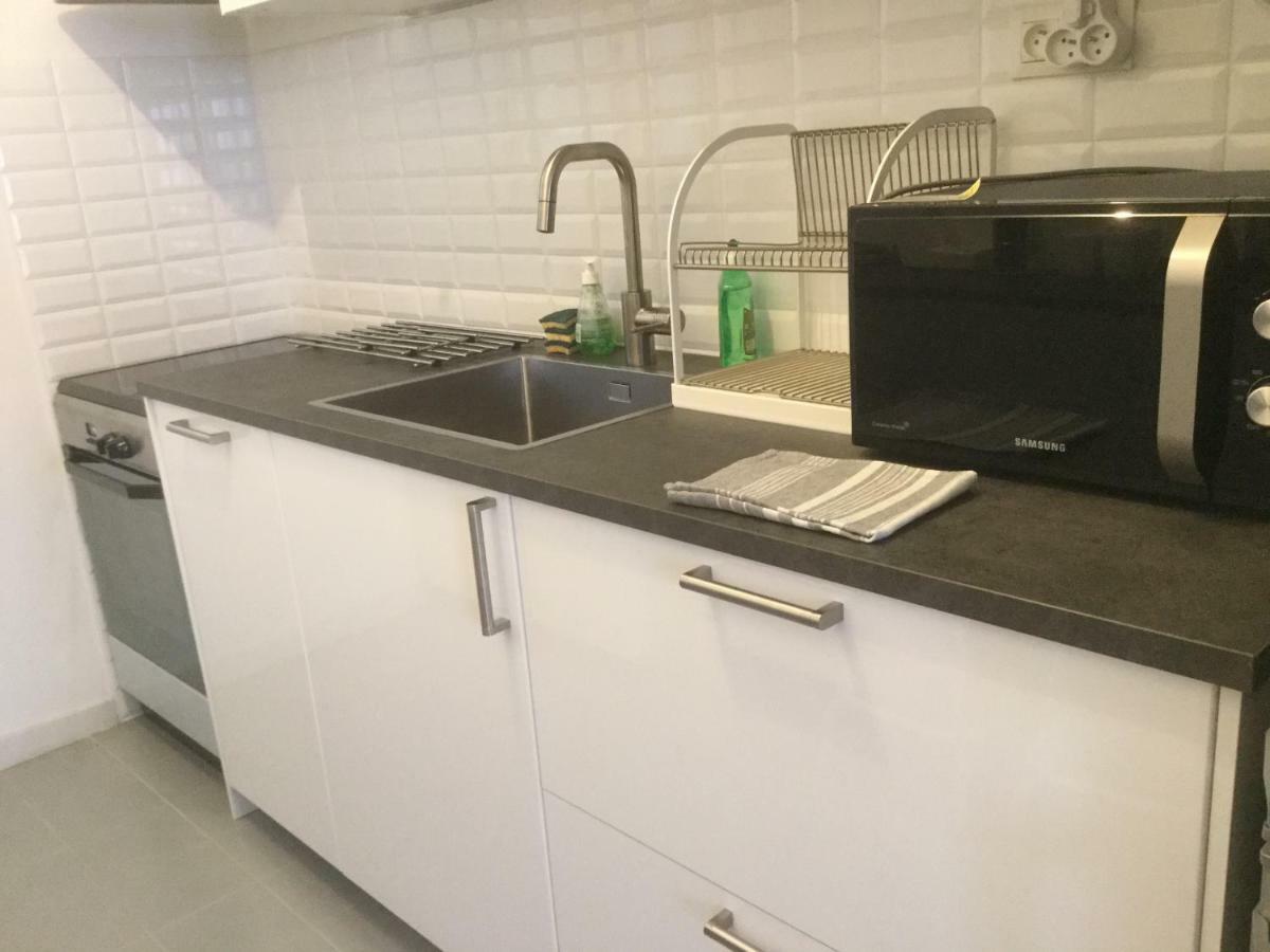 10 Rue Chevalier Roze Apartment